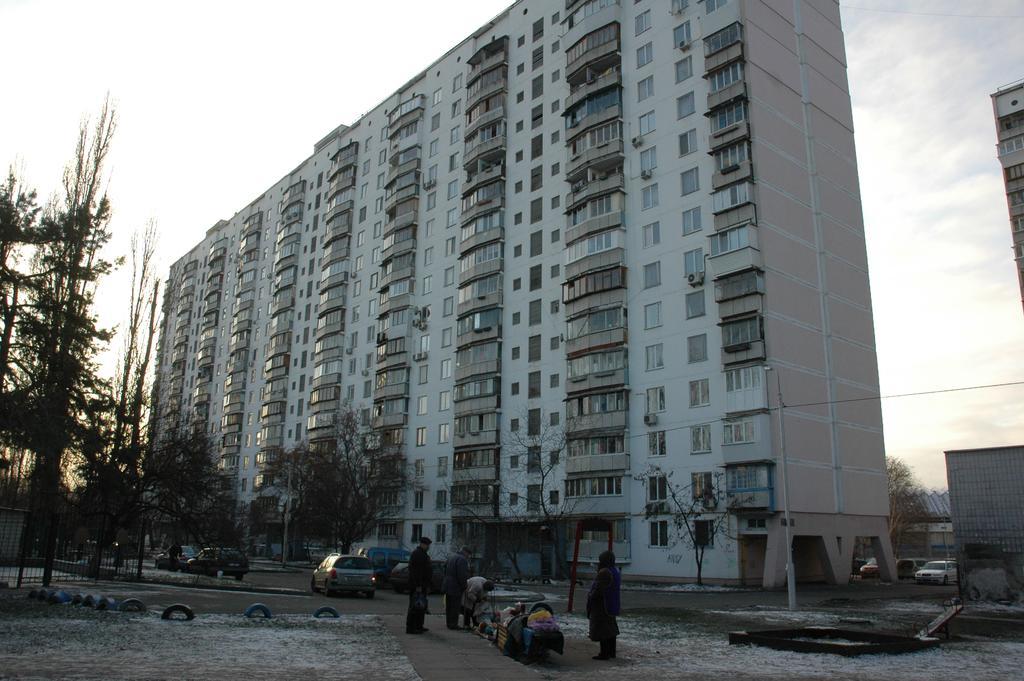 Apartments On Henerala Zhmachenka Kiev Bagian luar foto